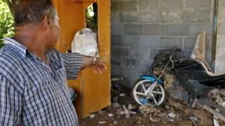 Tuvaletini yapmak istedi! 82 yaşındaki adam tuvalet ararken eşek arılarının hedefi oldu