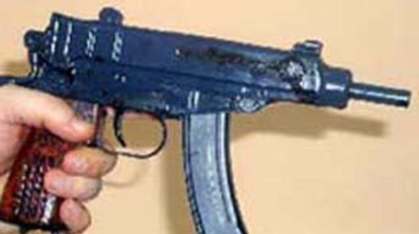 Asteğmen tartıştığı astsubayı taradı