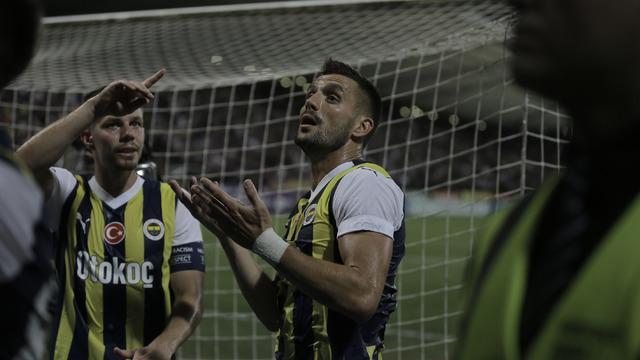 UEFA'dan Fenerbahçe'ye ceza geldi! Maribor maçında yaşananlar sonrası...