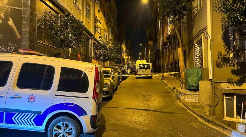 Bayrampaşa’da koca dehşeti: Eşine kurşun yağdırdı