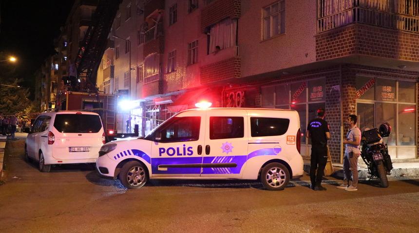 Siirt'te boşanma aşamasındaki eşinin evine çatıdan giren kişi intihar etti