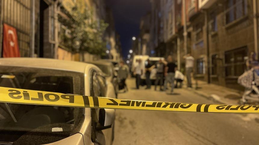 İstanbul'da bir kişi tartıştığı karısını silahla vurarak öldürdü