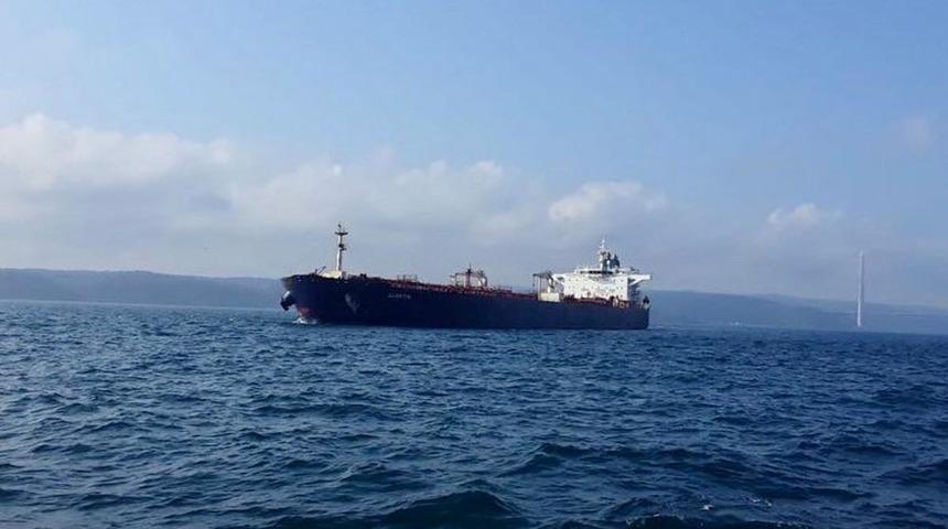 Rumeli Feneri açıklarında petrol tankeri arızası! Yaklaşık 2 saat kapalıydı... İstanbul Boğazı, yeniden gemi trafiğine açıldı