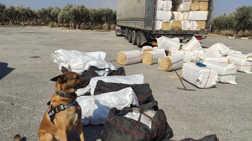 Osmaniye'de tırda 172 kilo 200 gram uyuşturucu ele ge&ccedil;irildi