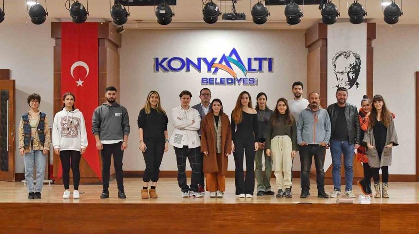 Konyaaltı Belediyesi’nden oyunculuk kursu