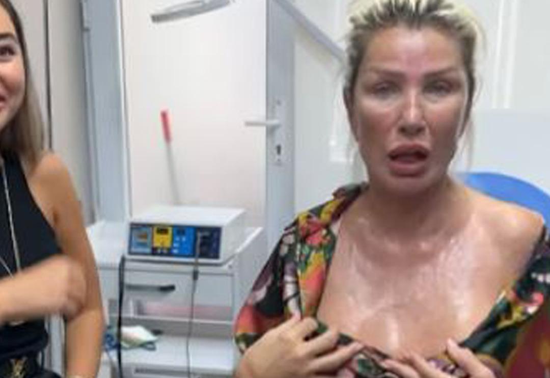 Seda Sayan estetiğe doymuyor! Bu sefer de dekolte canavarı i&ccedil;in gitti