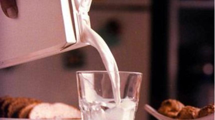 Taze s&uuml;t diye s&uuml;t tozu i&ccedil;iyoruz