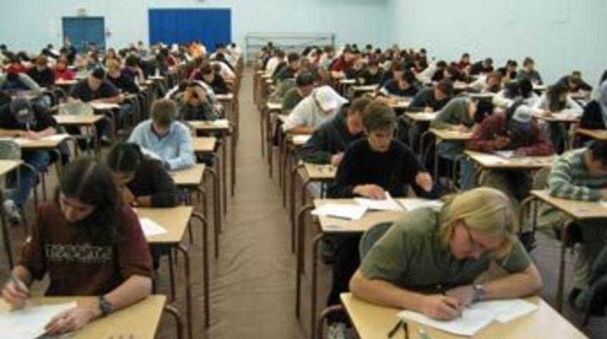 &Uuml;DS mart d&ouml;nemi sınavına son başvuru 11 Şubat'ta