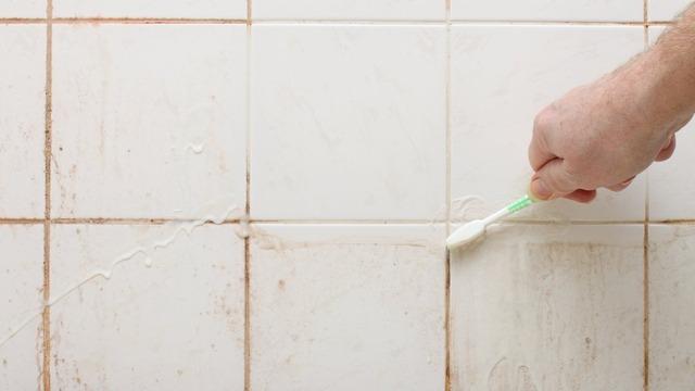 Derz arası lekelerini anında tertemiz yapıyor! Bembeyaz fayanslar için mucizevi karışım