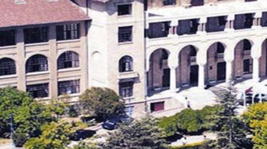 Gazi &Uuml;niversitesi'nde skandal karar!
