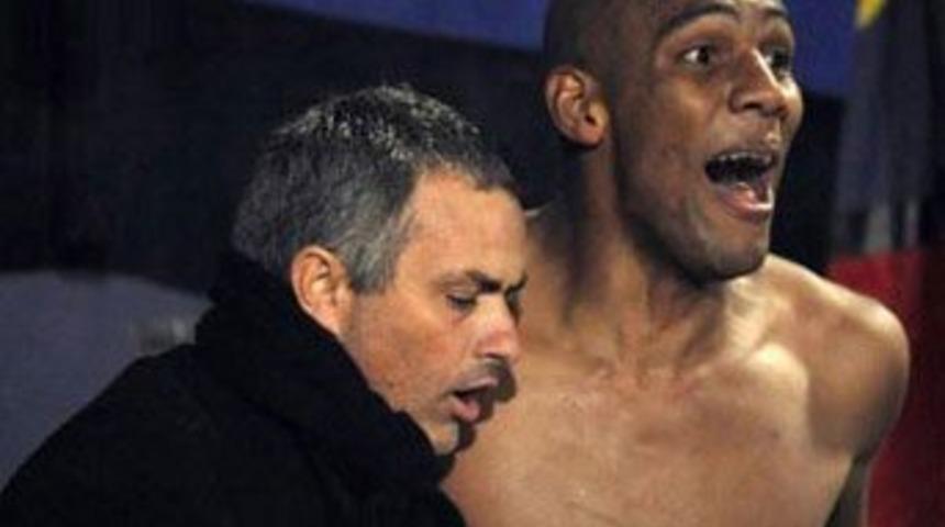 Mourinho &ccedil;ıldırdı!