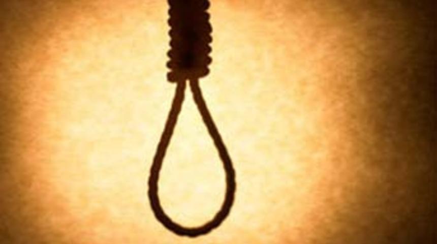 K&ouml;m&uuml;rl&uuml;kte kendini astı