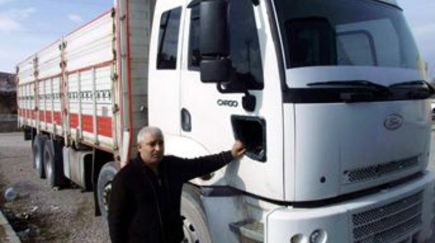 Dedektif gibi kamyon şof&ouml;r&uuml;