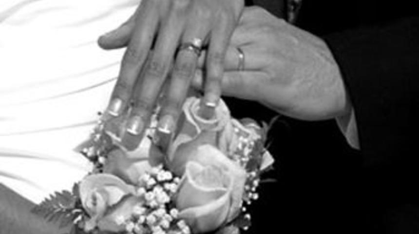 D&uuml;ğ&uuml;ne geciken geline&nbsp;3 bin avro tazminat