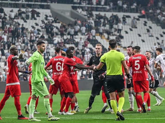 Beşiktaş, Pendikspor maçının tekrar edilmesini istiyor! MHK'nın kendilerine yazdığı cevabı paylaştılar