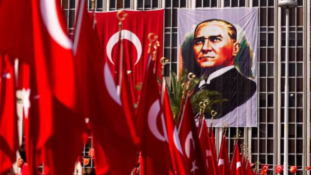 30 Ağustos resmi tatil mi, hangi güne denk geliyor? 29 Ağustos yarım gün mü? 2023 resmi tatiller