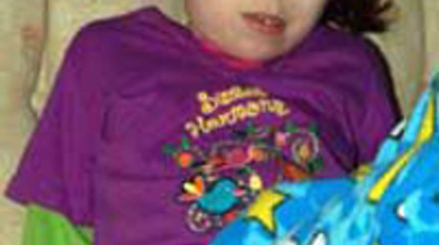 Dizi karakterine &ouml;zendi bir şişe şurubu i&ccedil;ti