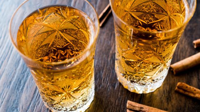 Zaferan şerbeti tarifi! Azerbaycan mutfağının vazgeçilmezi zaferan şerbeti nasıl yapılır? 