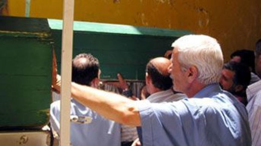 &Ouml;nce vurdu sonra pişman oldu