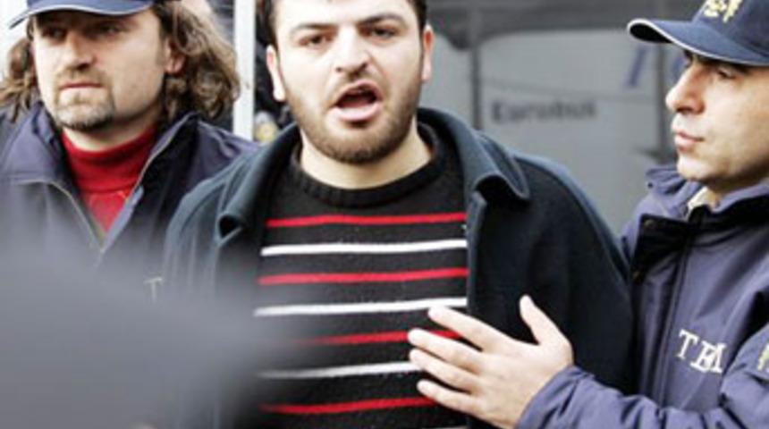 Yasin Hayal yurt dışından kimlerle g&ouml;r&uuml;şt&uuml;?