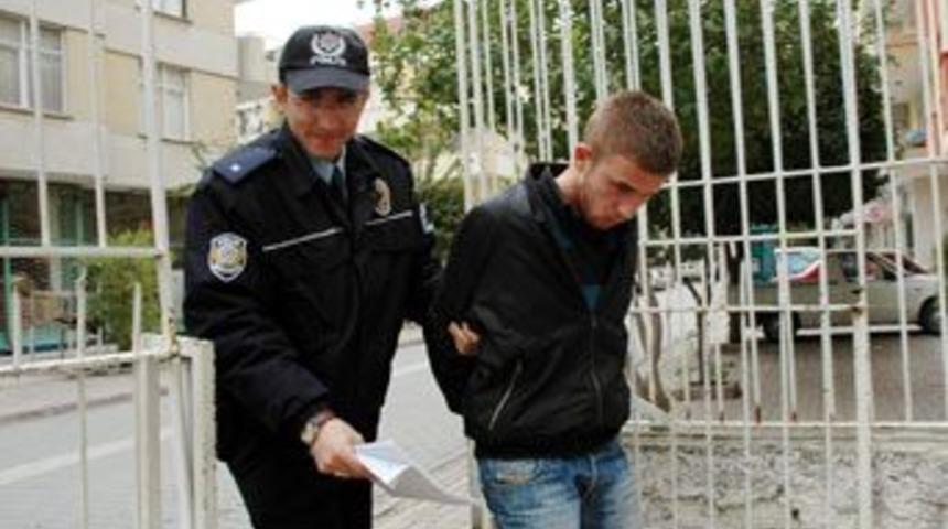 Zorla girdiği evdeki iki kadına tecav&uuml;z edecekti