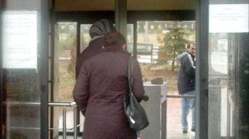 &Uuml;AK: T&uuml;rbanlı &ouml;ğrenciyi alamayız
