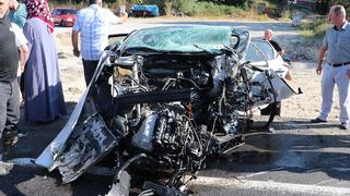 Samsun'da feci kaza! Uzman çavuş Ayhan Eğilmez hayatını kaybetti, 3'ü çocuk 7 kişi yaralandı