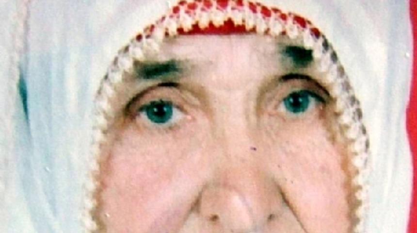 &Uuml;zerine soba borusu d&uuml;şen yaşlı kadın &ouml;ld&uuml;