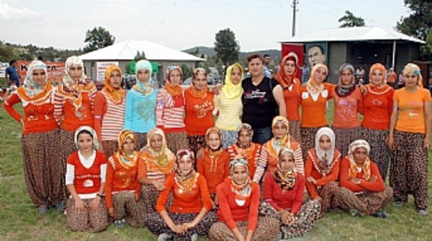 Şalvarsporlu kızlar rakip arıyor