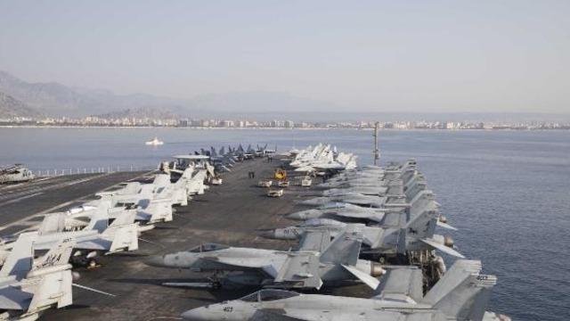 Dünyanın en büyük uçak gemisi USS Gerald R. Ford, Antalya'ya geldi!