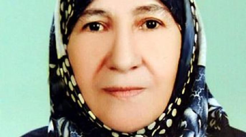 Yaşlı kadın d&ouml;v&uuml;lerek &ouml;ld&uuml;rd&uuml;ler