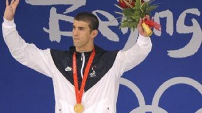 Phelps 7'de 7 yaptı