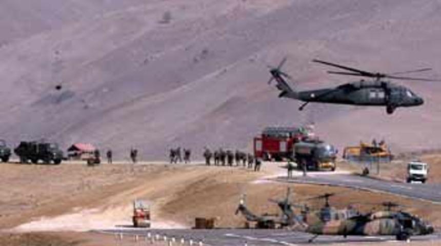 Sınır b&ouml;lgesine sevkiyat s&uuml;r&uuml;yor