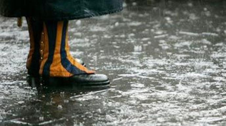 Yarın hem yağmura hem trafiğe dikkat