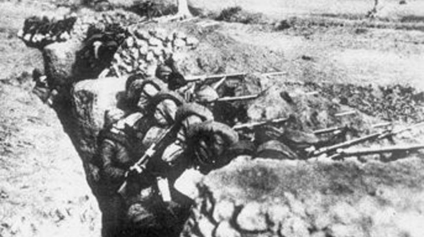 Şehitlerimizi anıyoruz