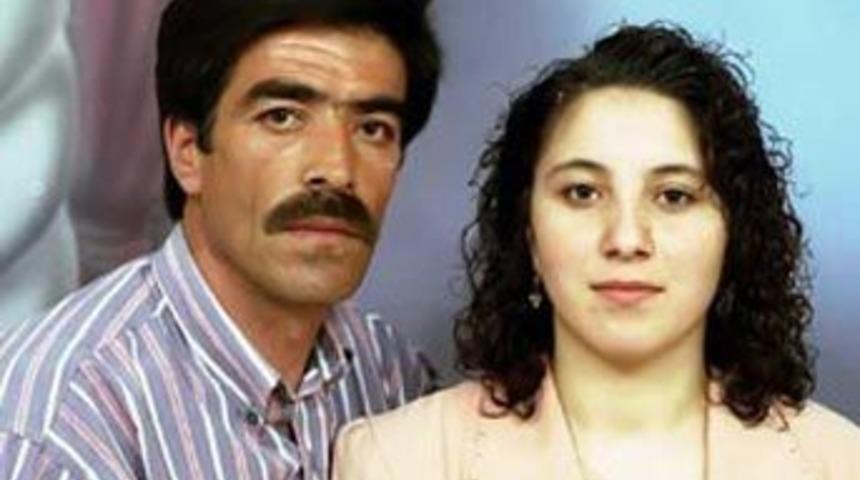 Oğluna i&ccedil;ki i&ccedil;irmeye &ccedil;alışan kocasını &ouml;ld&uuml;rd&uuml;