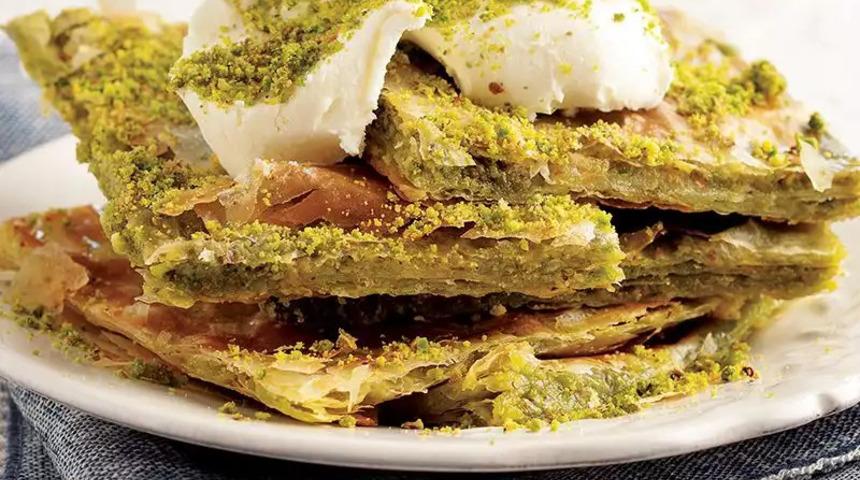 Antep katmer tarifi! Evde hazırlayabileceğiniz katmer tatlısı nasıl yapılır, malzemeleri neler?