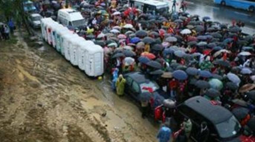 Maratonun birincisi Etiyopyalı Roba...