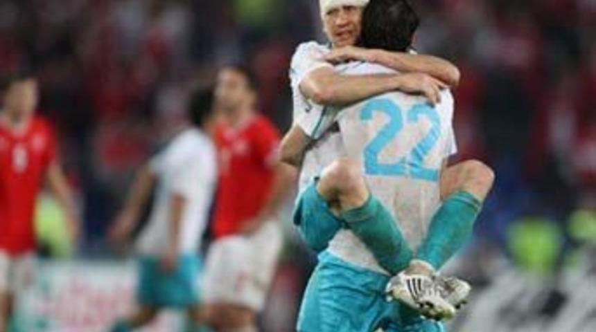 Yarı finale dev prim