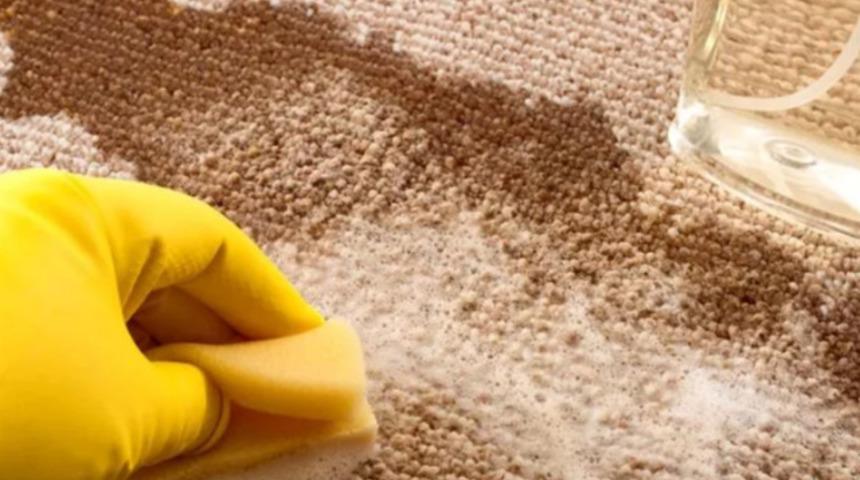 Halıda oluşan lekelere son! Bu y&ouml;ntemler ile halınız ilk g&uuml;nk&uuml; gibi tertemiz olacak