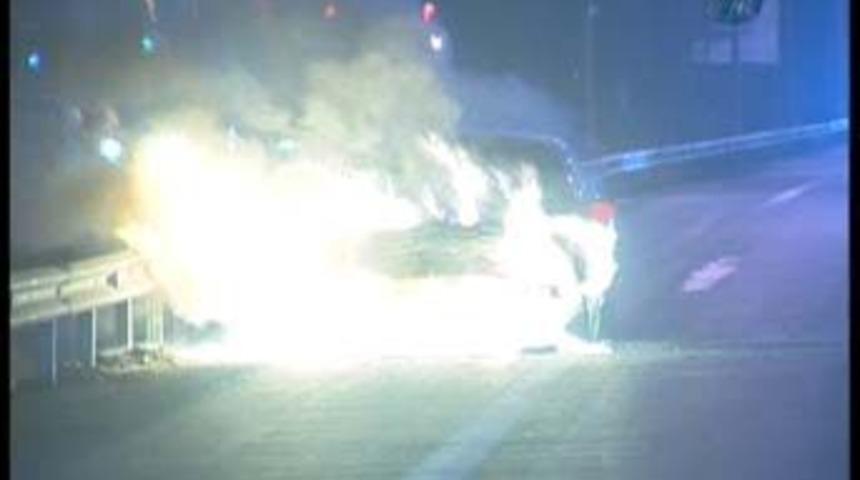 FSM K&ouml;pr&uuml;s&uuml; gişelerinde ara&ccedil; yangını