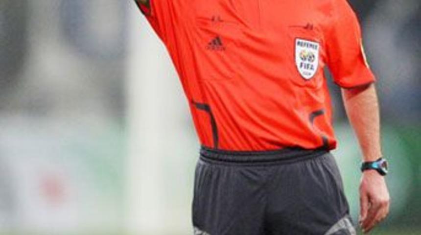 T&uuml;rk hakemlerinin telsizle imtihanı