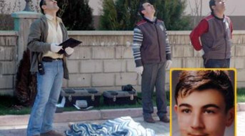 Bunalıma giren gen&ccedil; 10. kattan atladı