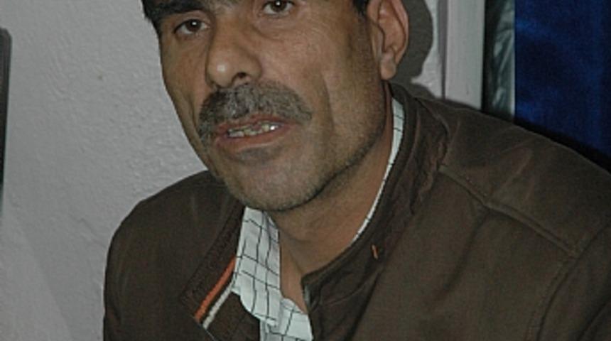 Tırnak&ccedil;ıyı yakalayıp polise teslim ettiler