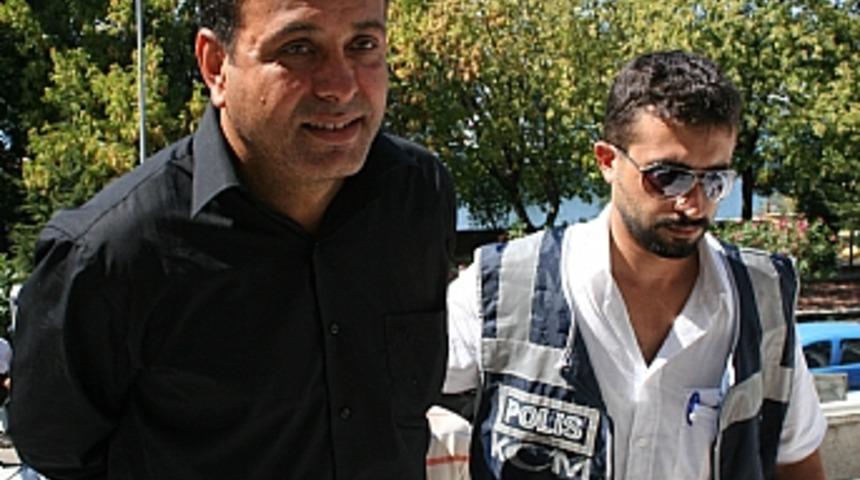 R&uuml;şvetten tutuklanan m&uuml;d&uuml;re idari soruşturma