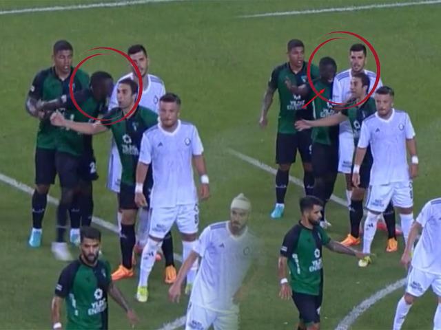 Kocaelispor - Altay maçında ikinci Suarez vakası! Fofana, Ceyhun Gülselam'ı ısırdı, kırmızı kartla oyundan atıldı