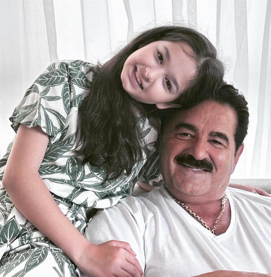 İbrahim Tatlıses in kızı Elif Ada nın son hali g&uuml;ndemde! Annesi Ayşeg&uuml;l Yıldız paylaştı: "12 yaşında 1.80..." 1