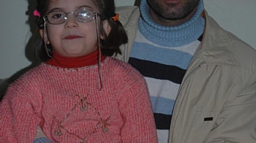 K&uuml;&ccedil;&uuml;k Hatice k&ouml;r olmak istemiyor