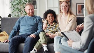 Koruyucu aile şartları nelerdir? Nasıl koruyucu aile olunur?