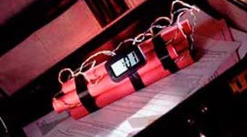 İngiltere'de bombalı saldırı girişimi